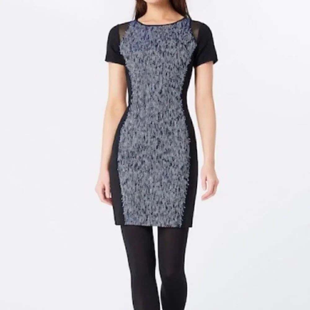 Elie Tahari Tweed Short Sleeve Sheath Dress Black Blue Size 4
